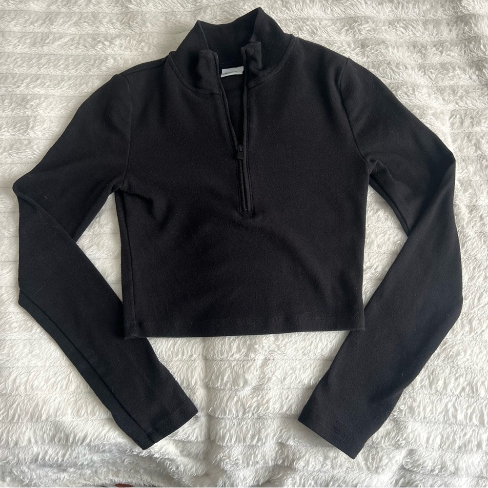 Sunday Best by Aritzia XS Black Cropped Half-Zip Long-Sleeve Top